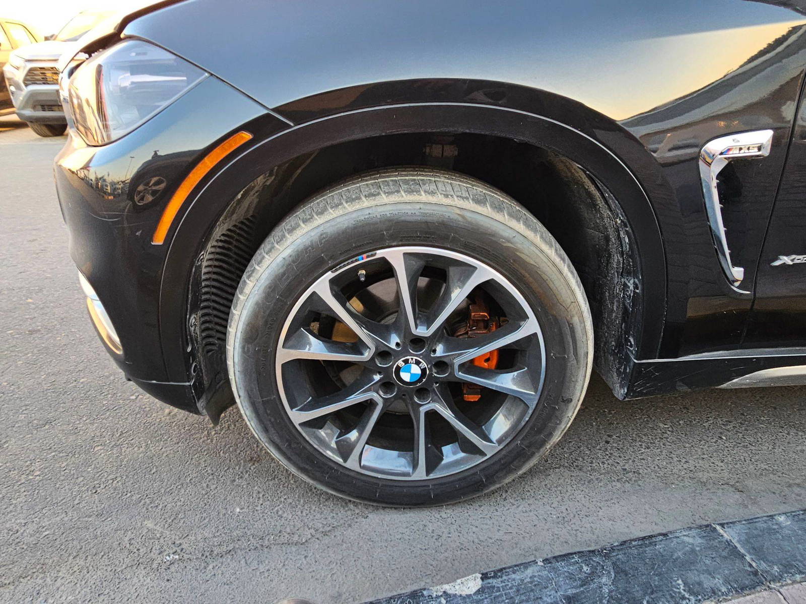 2018 BMW X5 — 99512 KM — Lot J0X84376 — Souq - Marhaba Auctions Used Cars - Image 12