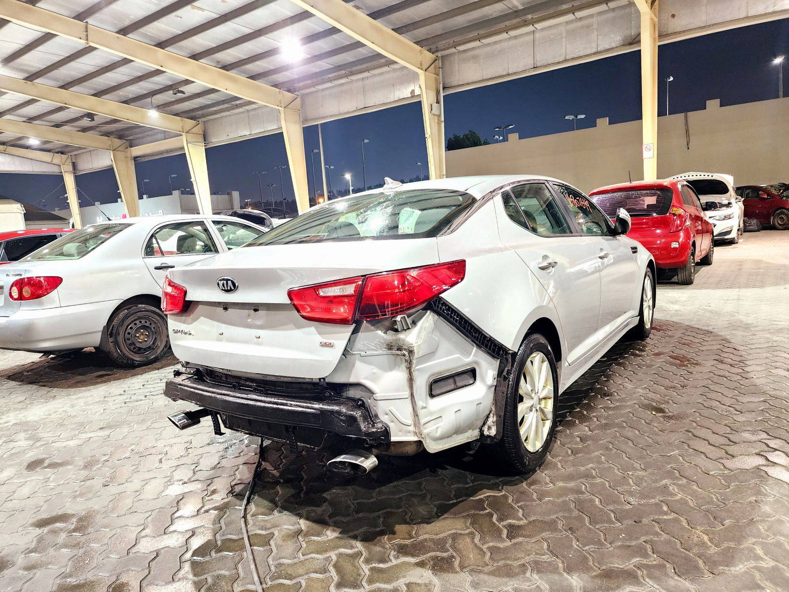 2015 KIA OPTIMA — 194252 Miles — Lot 40807649 — Souq - Marhaba Auctions Used Cars - Image 4