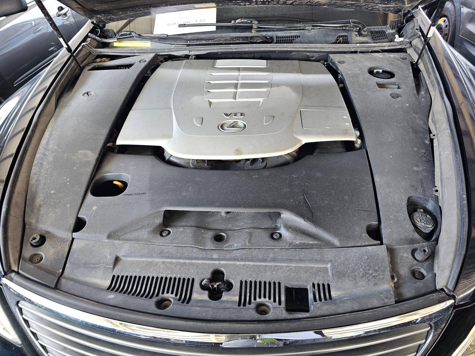 2008 LEXUS LS 460 — 141614 KM — Lot F185079551 — Souq - Marhaba Auctions Used Cars - Image 23