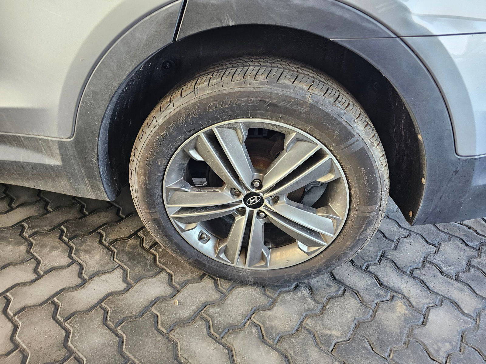 HYUNDAI SANTA FE 2013 - Marhaba Auction Used Cars - Image 10