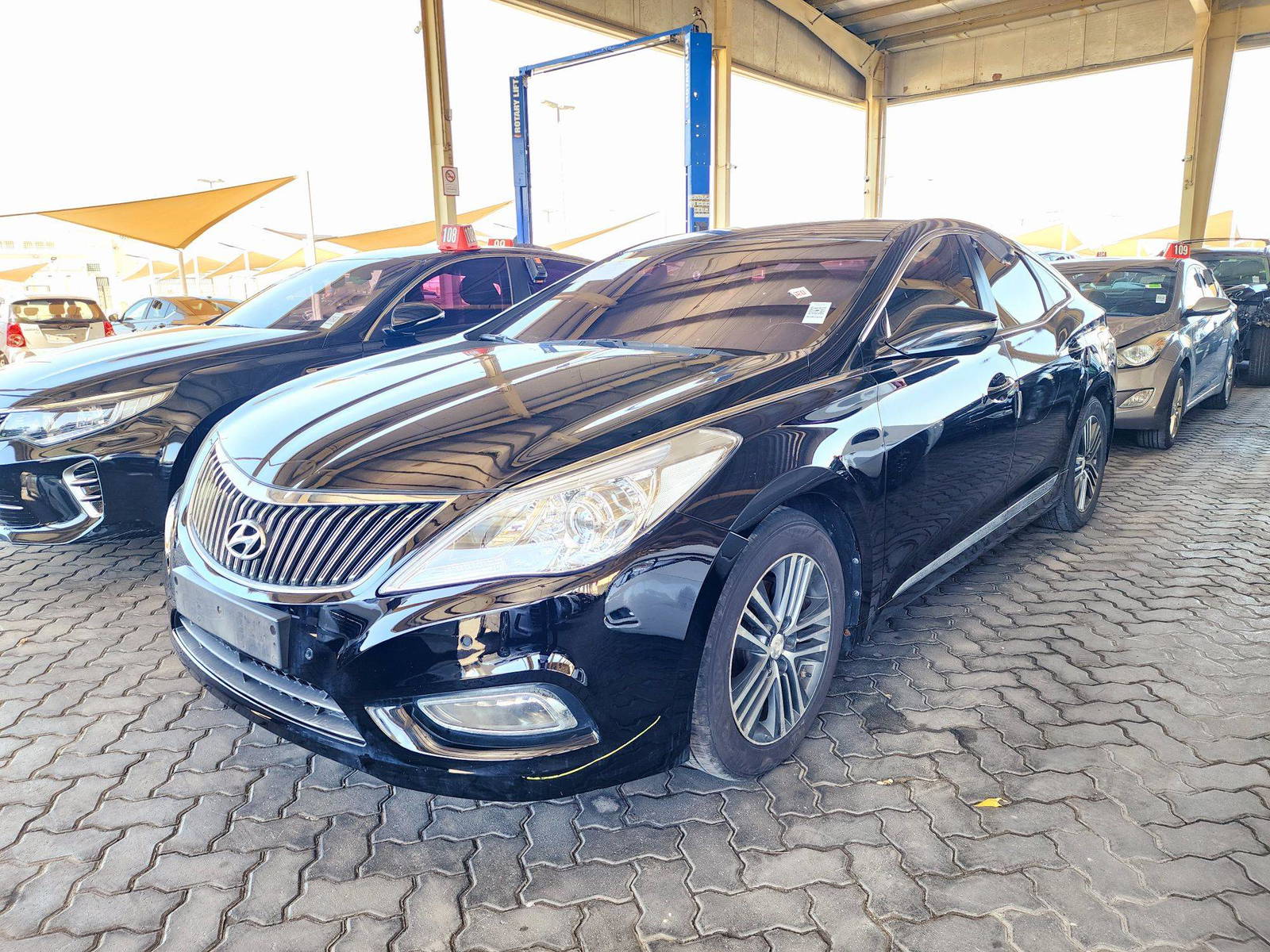 2014 HYUNDAI GRANDEUR — 260649 KM — Lot 387464 — Souq - Marhaba Auctions Used Cars - Image 3