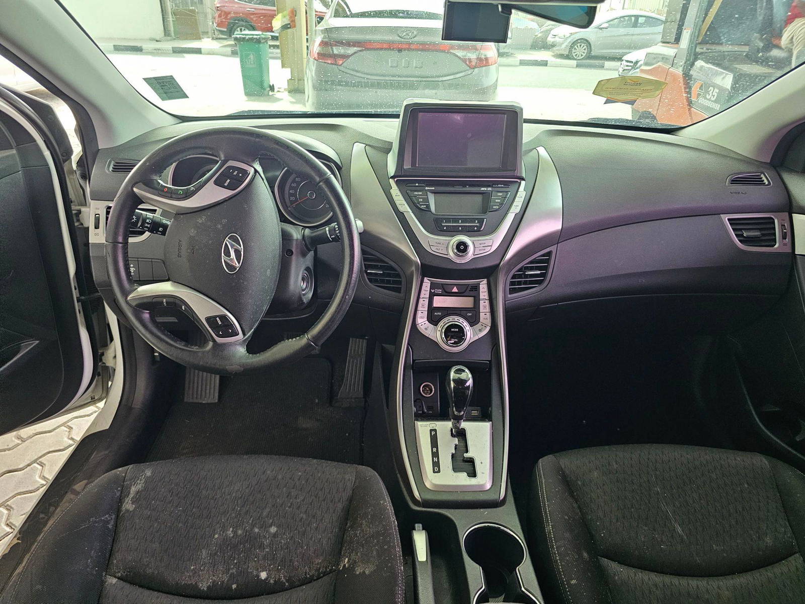 2011 HYUNDAI AVANTE — 117758 KM — Lot 138974 — Souq - Marhaba Auctions Used Cars - Image 7