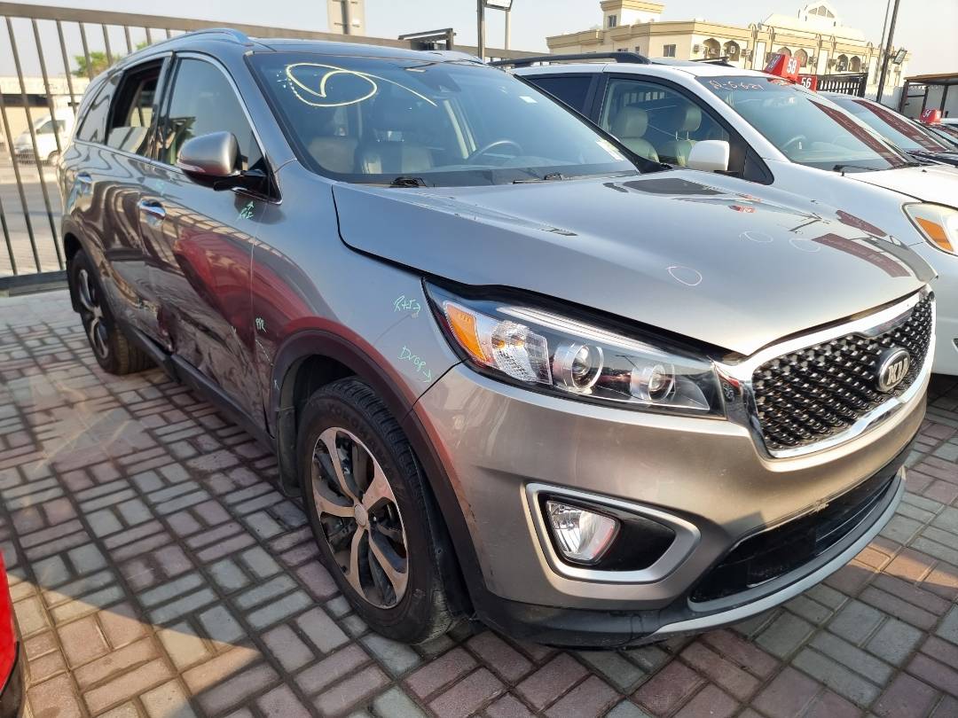2018 KIA SORENTO — 88577 Miles — Lot 125487 — Souq - Marhaba Auctions Used Cars - Image 3