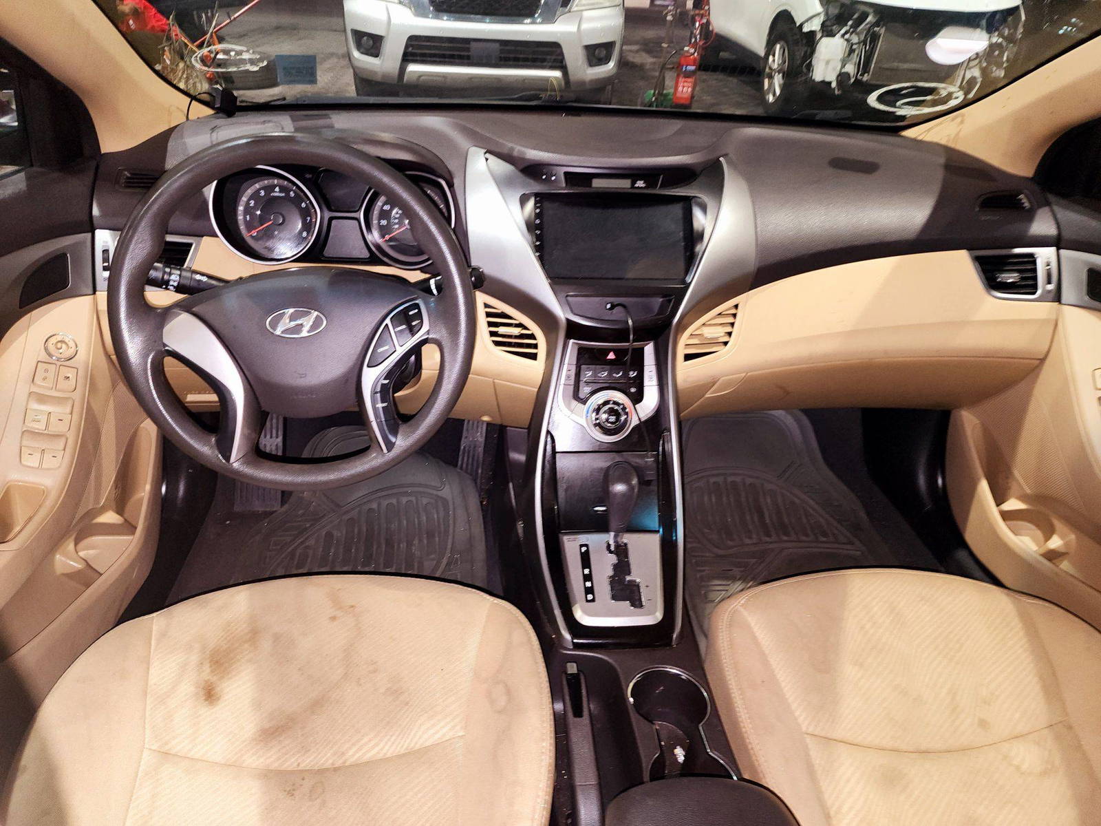 2013 HYUNDAI ELANTRA — 146522 Miles — Lot DH315353 — Souq - Marhaba Auctions Used Cars - Image 7