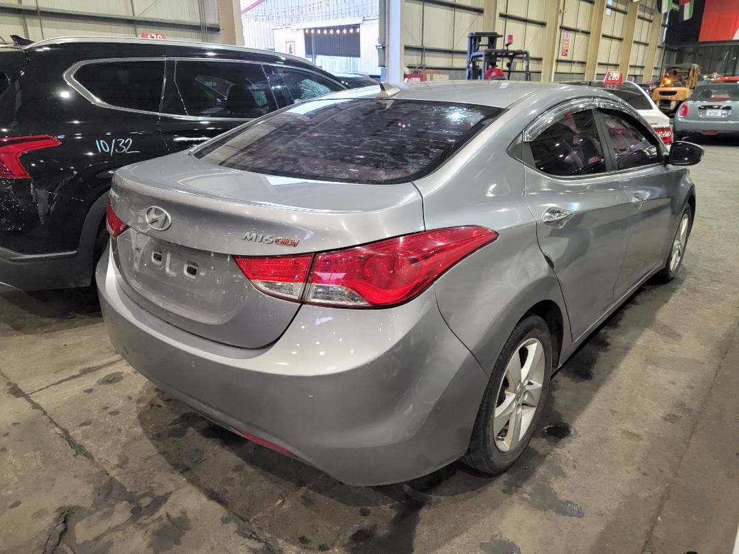 2012 HYUNDAI AVANTE — 204277 KM — Lot 390961 — Souq - Marhaba Auctions Used Cars - Image 5