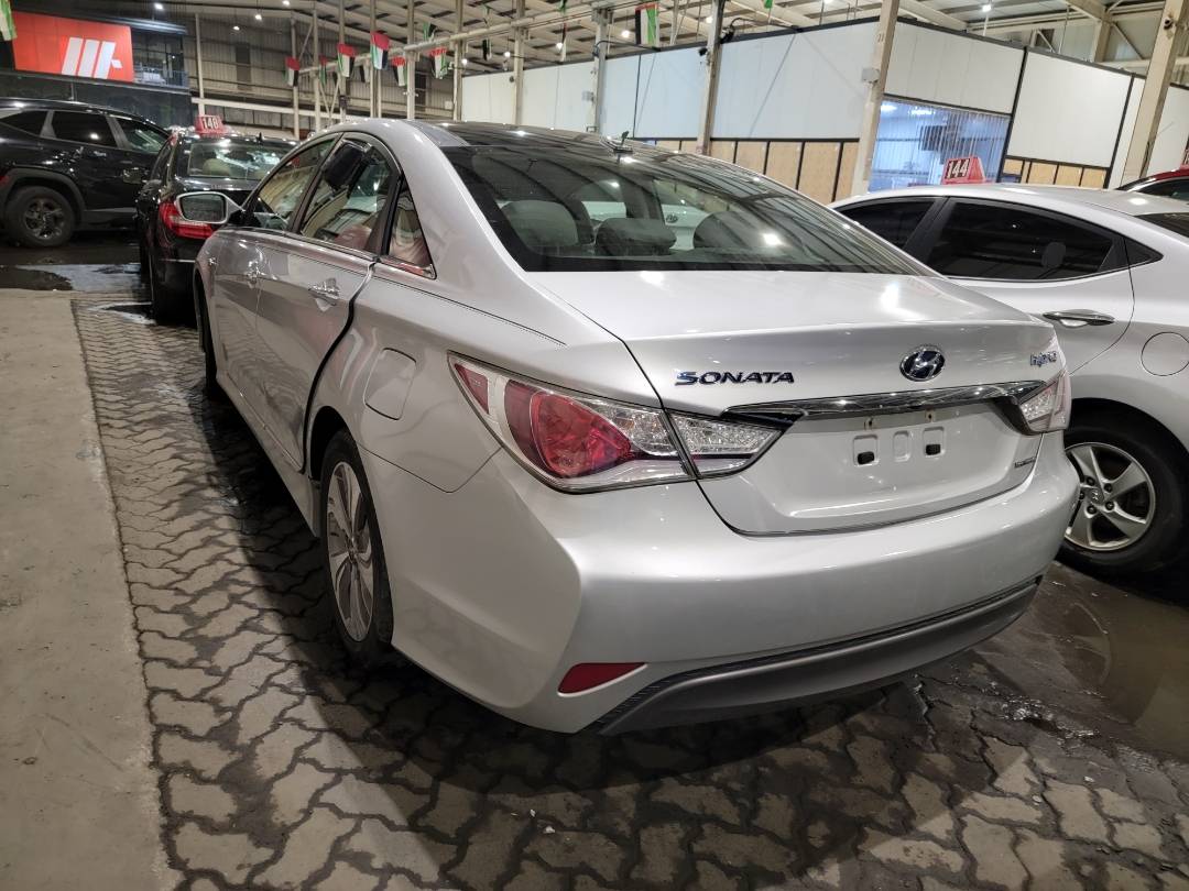 2015 HYUNDAI SONATA — 187533 Miles — Lot 130070 — Main - Marhaba Auctions Used Cars - Image 3