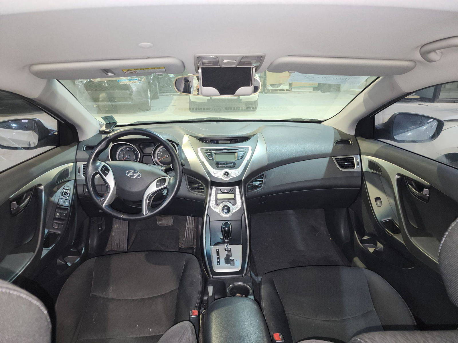 2011 HYUNDAI AVANTE — 130080 KM — Lot 091392 — Al Quoz - Marhaba Auctions Used Cars - Image 8