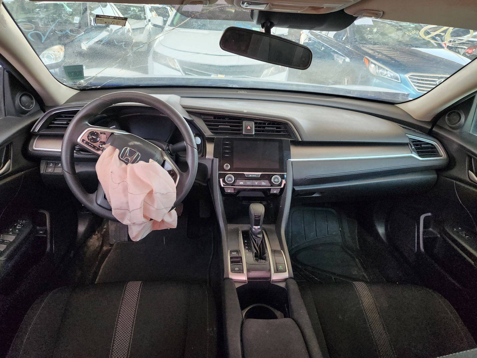 2019 HONDA CIVIC — 80950 KM — Lot KH002627 — Main - Marhaba Auctions Used Cars - Image 7