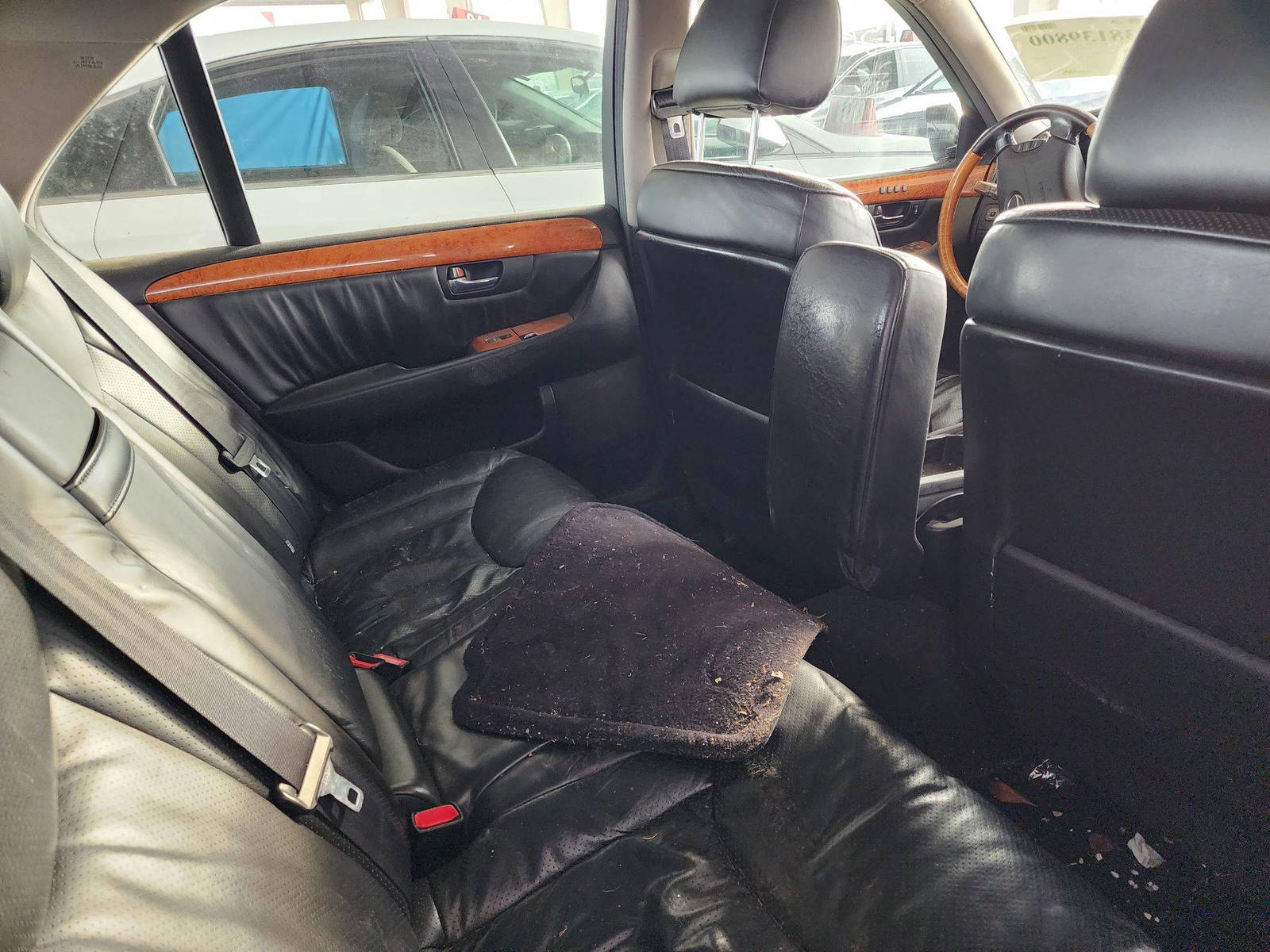 2003 LEXUS LS 430 — 215833 Miles — Lot 38139800 - Marhaba Auctions Used Cars - Image 5