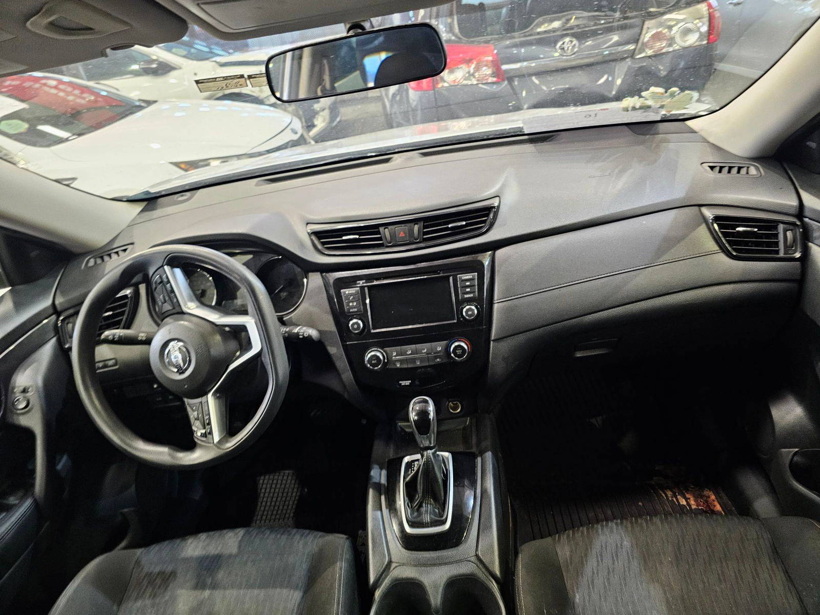 NISSAN ROGUE 2018 - Marhaba Auction Used Cars - Image 6