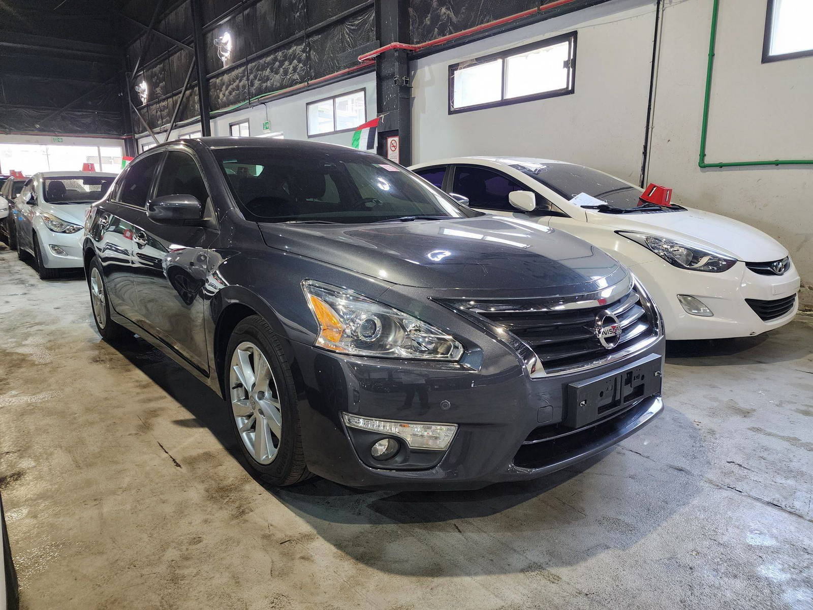 2013 NISSAN ALTIMA — 183759 KM — Lot 177564 — Al Quoz - Marhaba Auctions Used Cars - Image 3