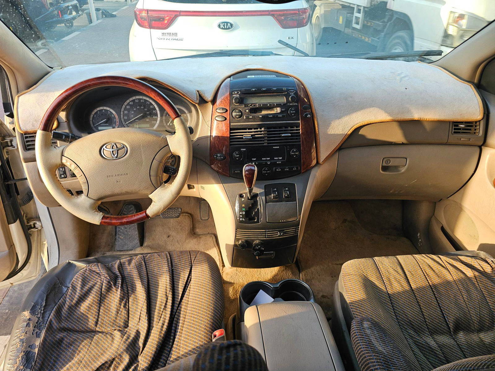 TOYOTA SIENNA 2005 - Marhaba Auction Used Cars - Image 7