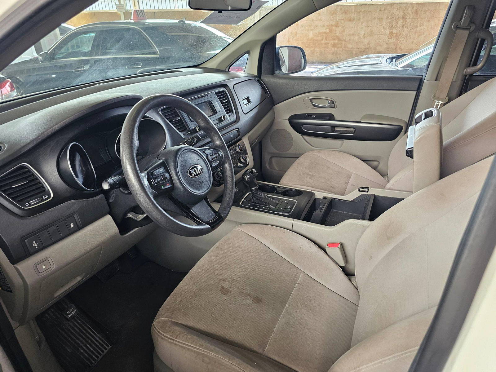 2015 KIA SEDONA — 177205 Miles — Lot KNDMB5C10F6070214 — Main - Marhaba Auctions Used Cars - Image 8