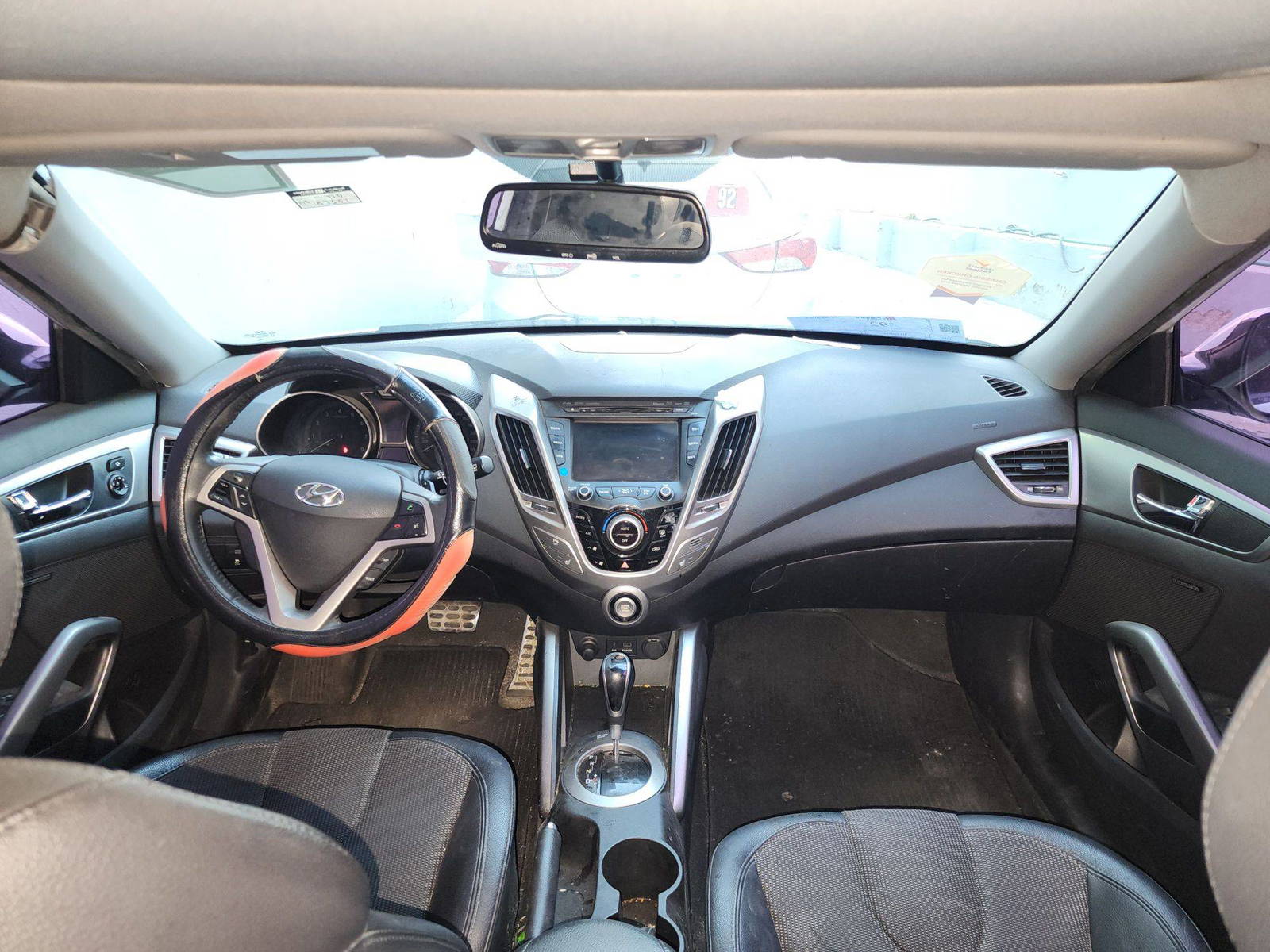 2012 HYUNDAI VELOSTER — 183651 KM — Lot 073935 — Main - Marhaba Auctions Used Cars - Image 7