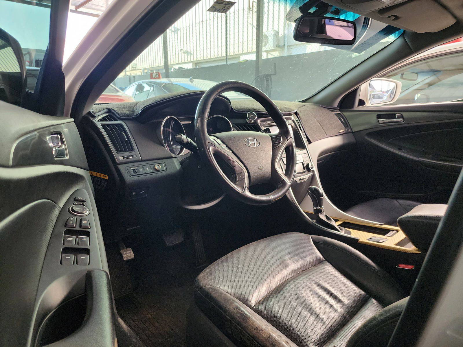 2014 HYUNDAI SONATA — 188647 KM — Lot 067612 — Main - Marhaba Auctions Used Cars - Image 9