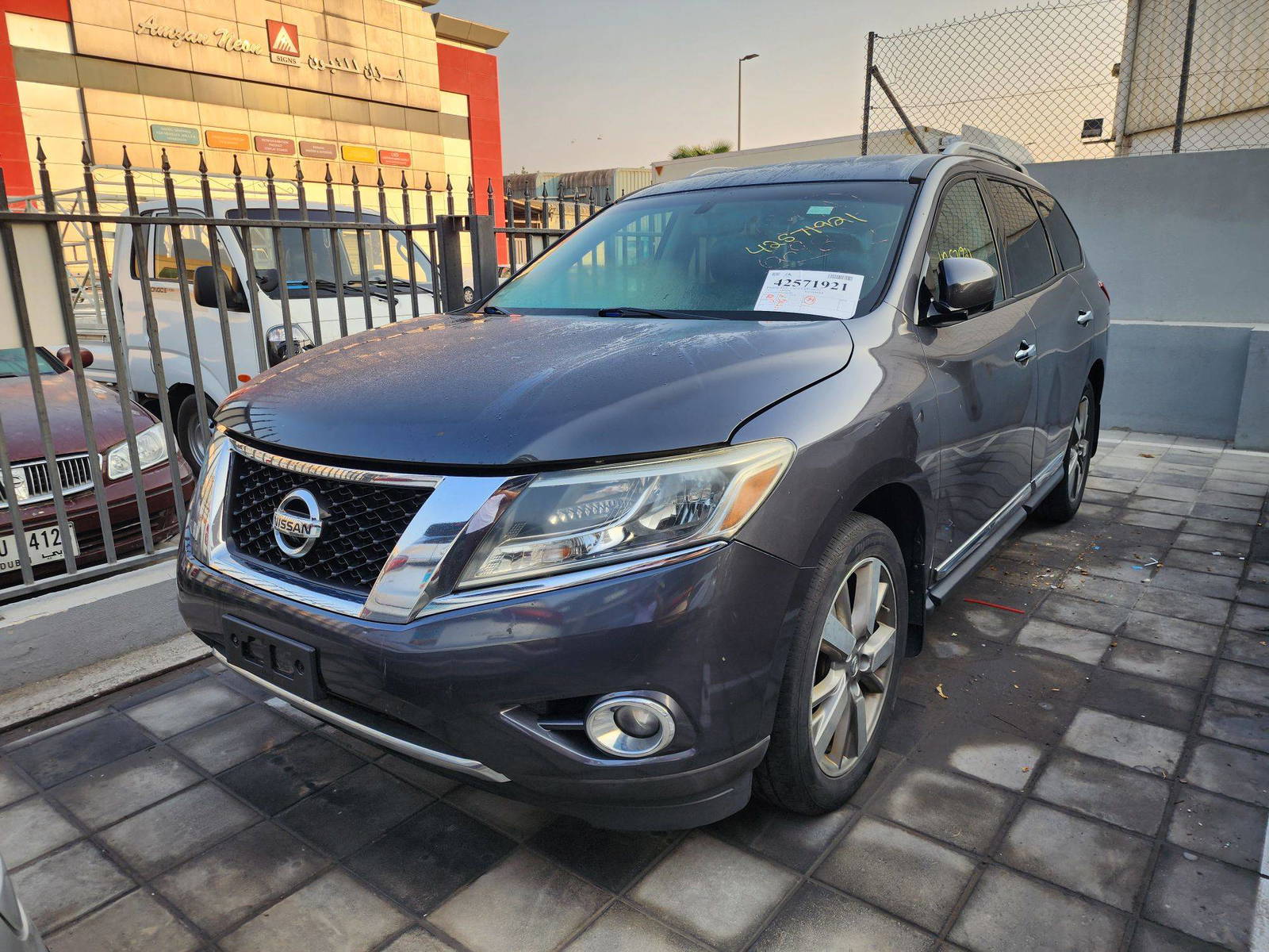 2013 NISSAN PATHFINDER — 158714 Miles — Lot 42571921 — Al Quoz - Marhaba Auctions Used Cars - Image 3