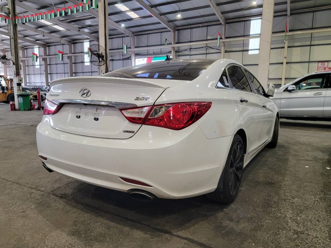 2012 HYUNDAI SONATA — 152588 Miles — Lot 351243 — Main - Marhaba Auctions Used Cars - Image 4