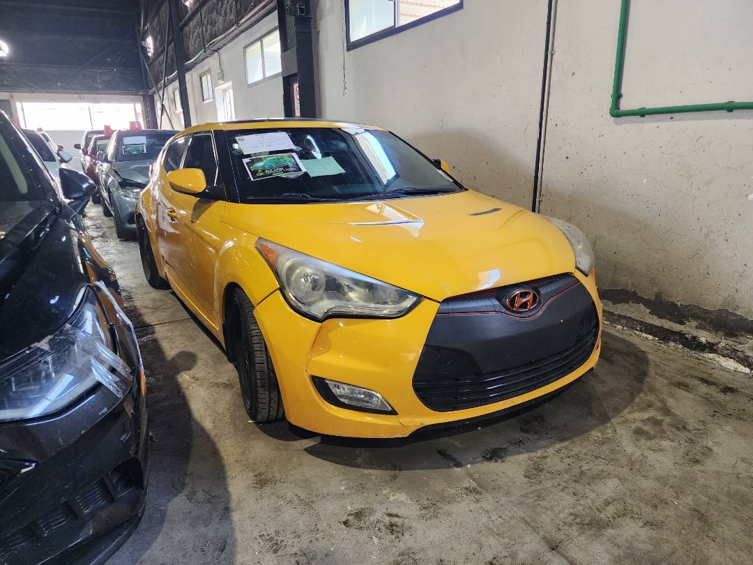 HYUNDAI VELOSTER