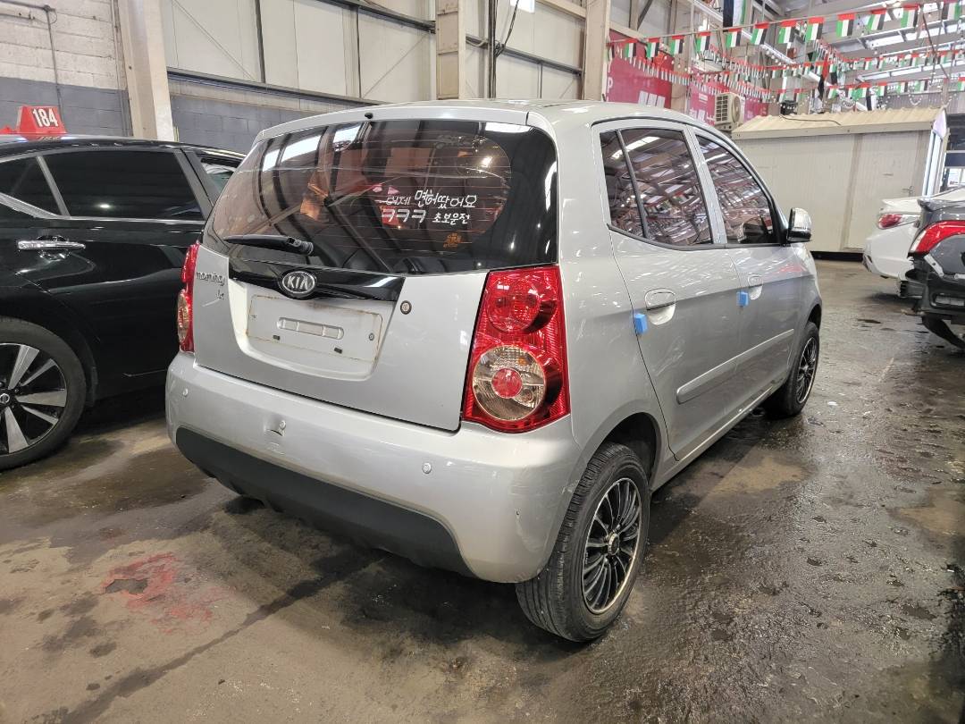 2011 KIA MORNING — 140488 KM — Lot 954427 — Main - Marhaba Auctions Used Cars - Image 4