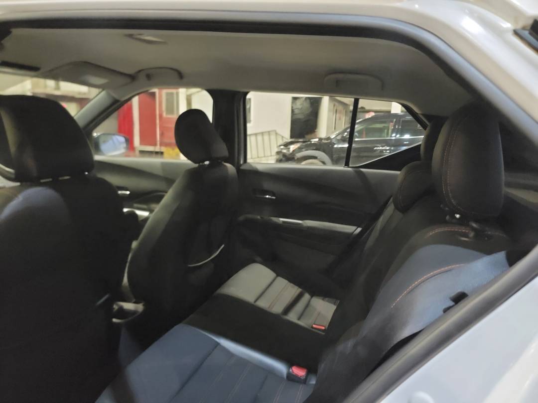 2019 NISSAN KICKS — 33951 Miles — Lot 556704 — Main - Marhaba Auctions Used Cars - Image 6
