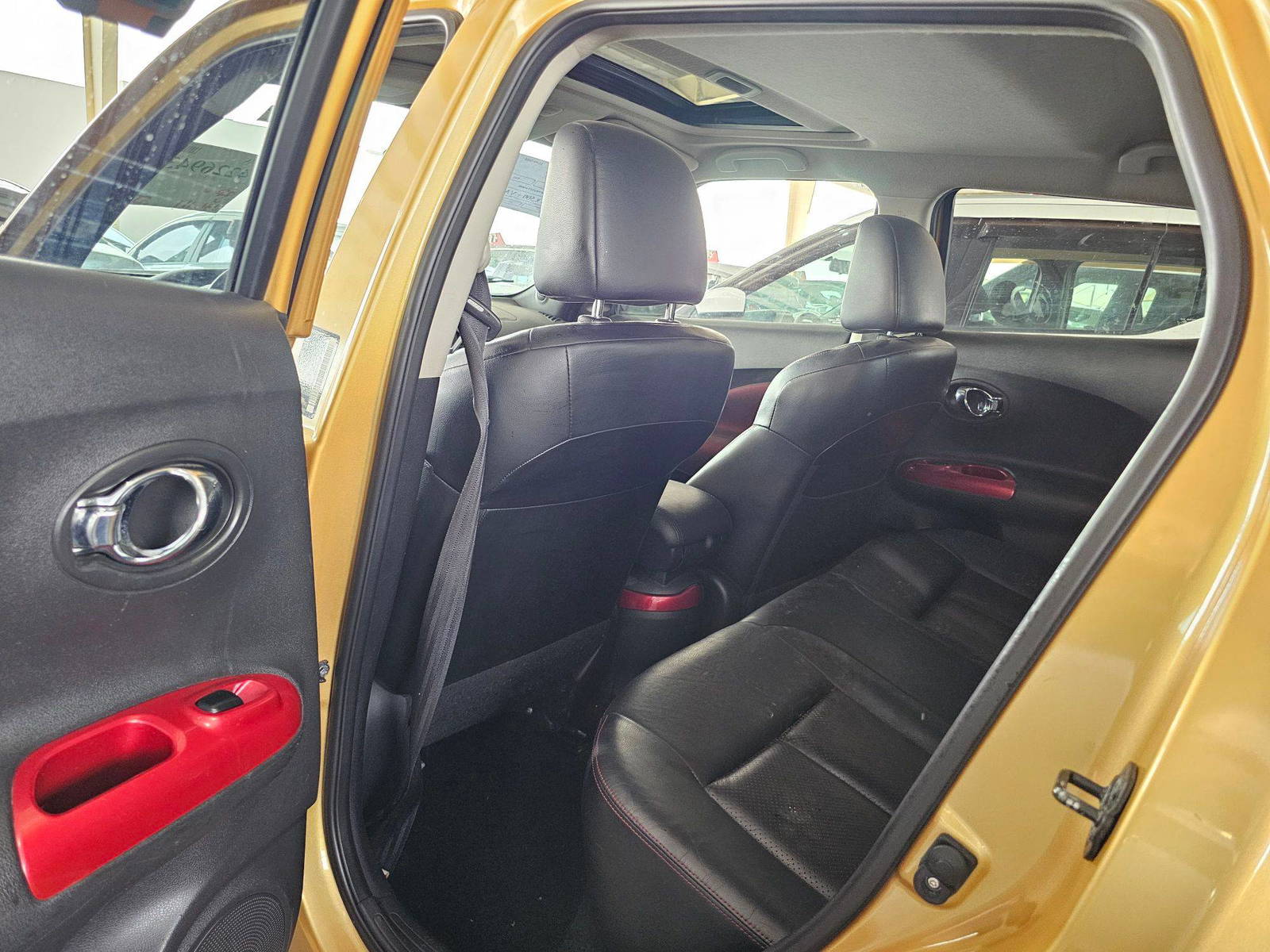 2014 NISSAN JUKE — 136111 Miles — Lot XET360098 — Souq - Marhaba Auctions Used Cars - Image 6