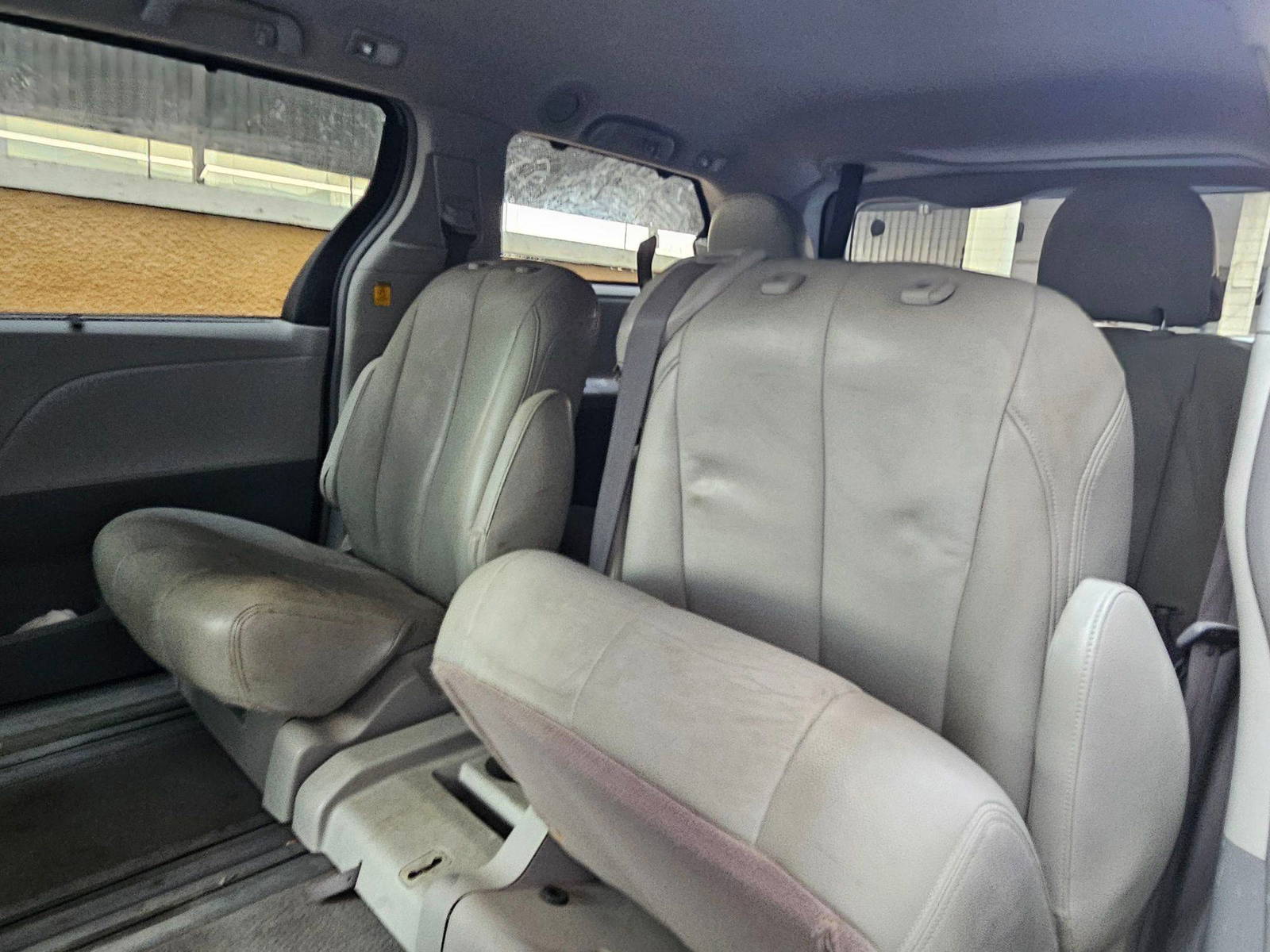 2011 TOYOTA SIENNA — 235808 Miles — Lot 5BS004926 — Main - Marhaba Auctions Used Cars - Image 7