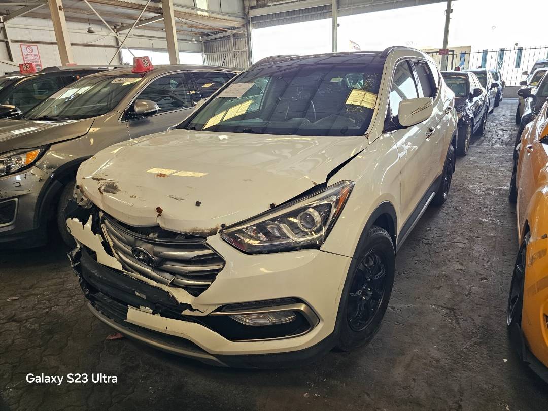 2017 HYUNDAI SANTA FE — 111977 KM — Lot 422643 — Main - Marhaba Auctions Used Cars - Image 4