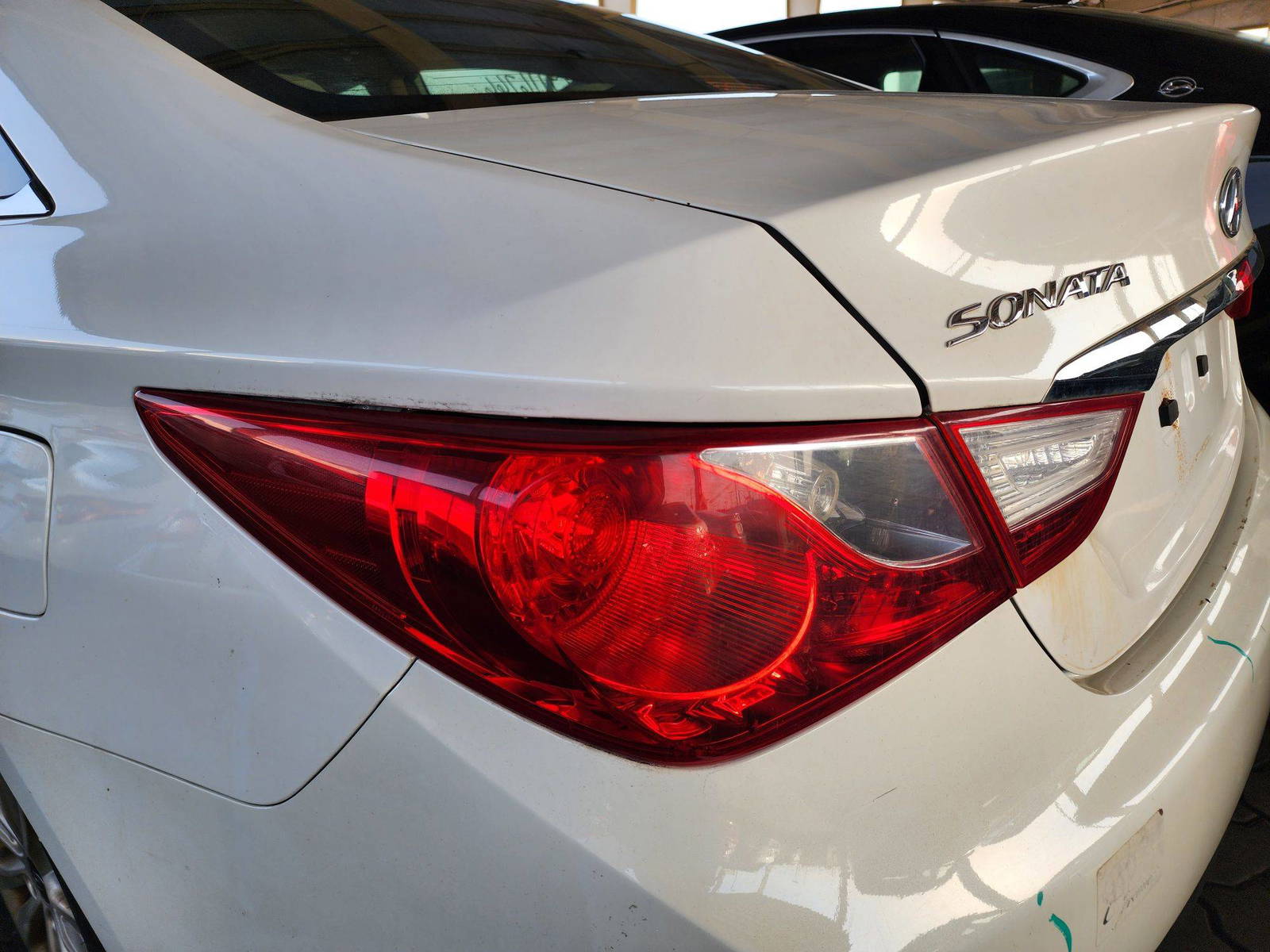2014 HYUNDAI SONATA — 179460 Miles — Lot 39116766 — Main - Marhaba Auctions Used Cars - Image 11