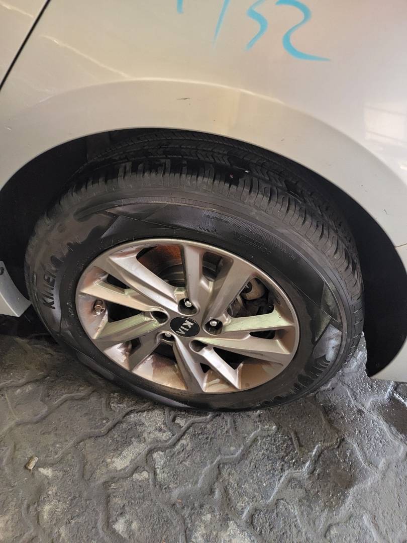 2019 KIA OPTIMA — 106742 Miles — Lot G318317 — Main - Marhaba Auctions Used Cars - Image 8