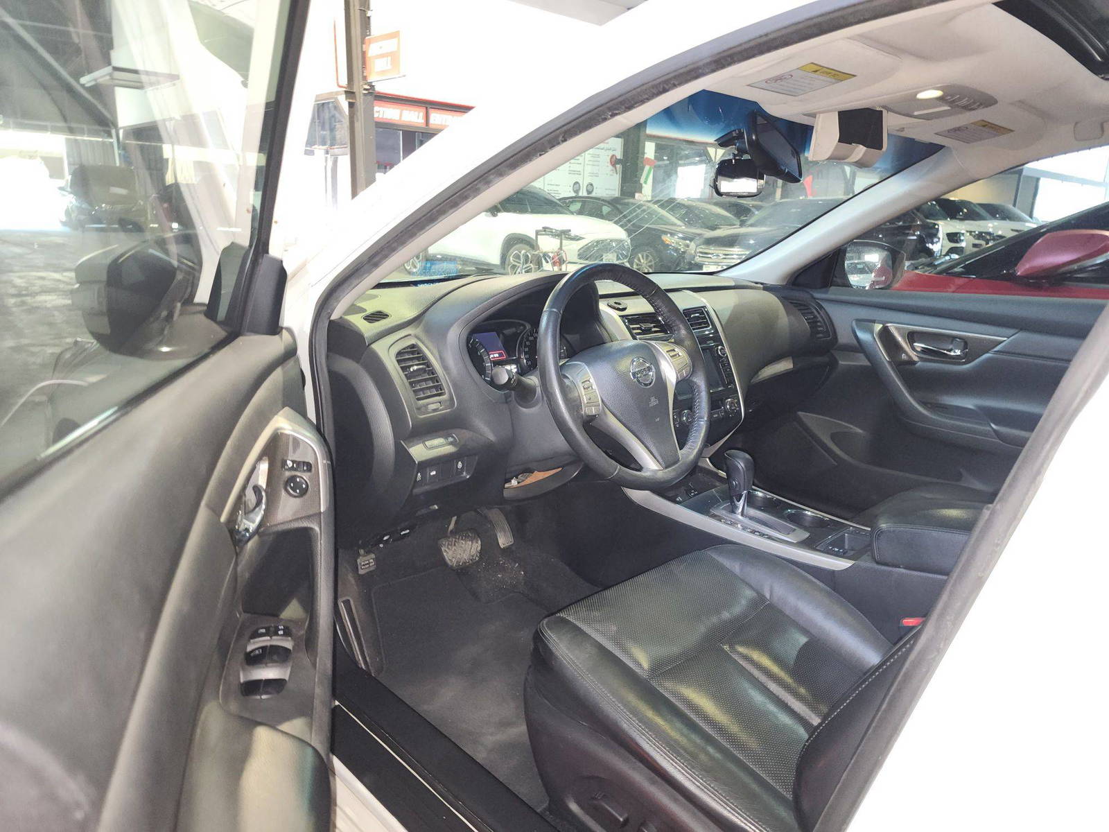 2014 NISSAN ALTIMA — 203812 KM — Lot 329205 — Al Quoz - Marhaba Auctions Used Cars - Image 9