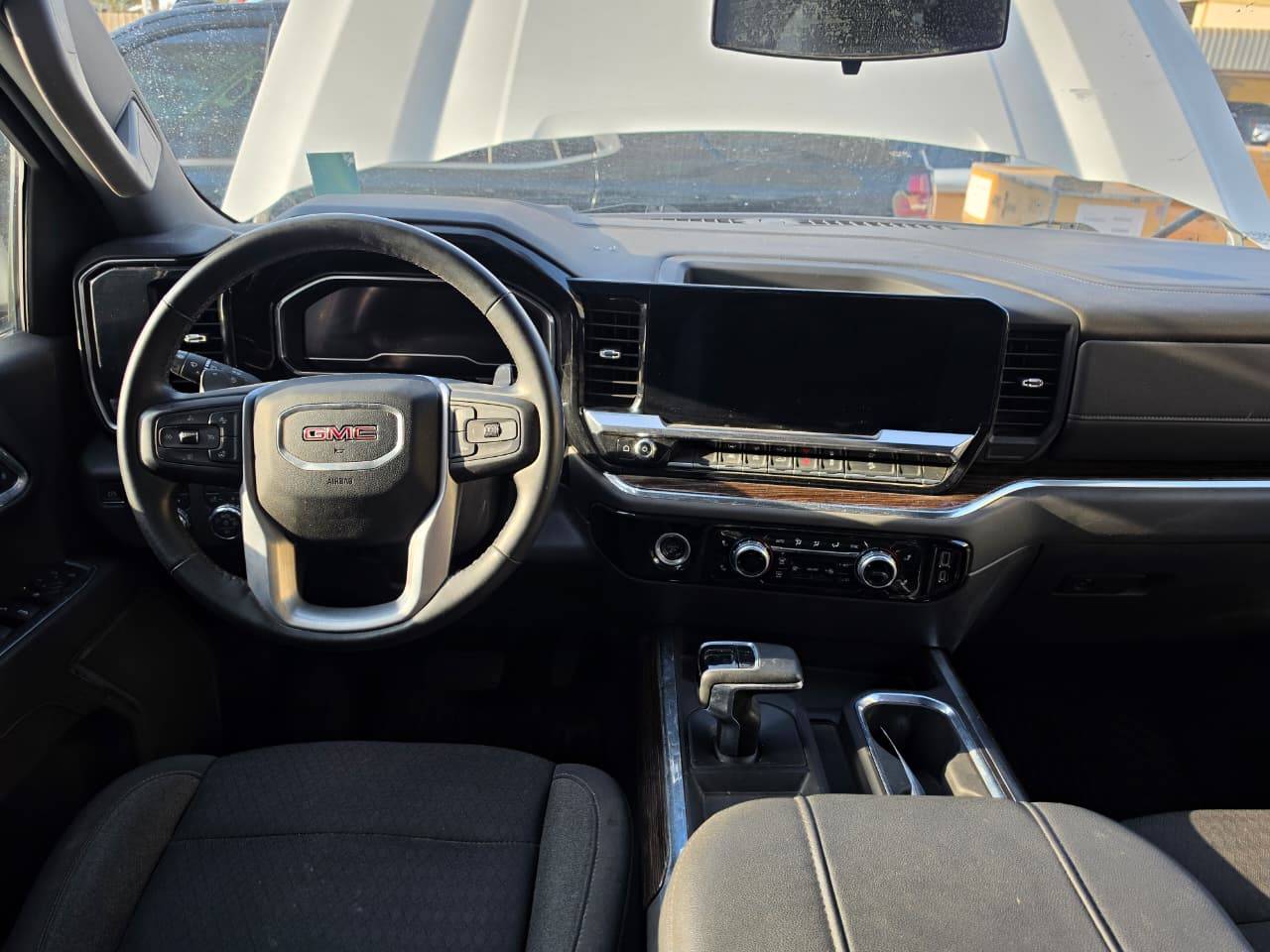 2023 GMC SIERRA K1500 — 208499 KM — Lot 93687365 - Marhaba Auctions Used Cars - Image 14