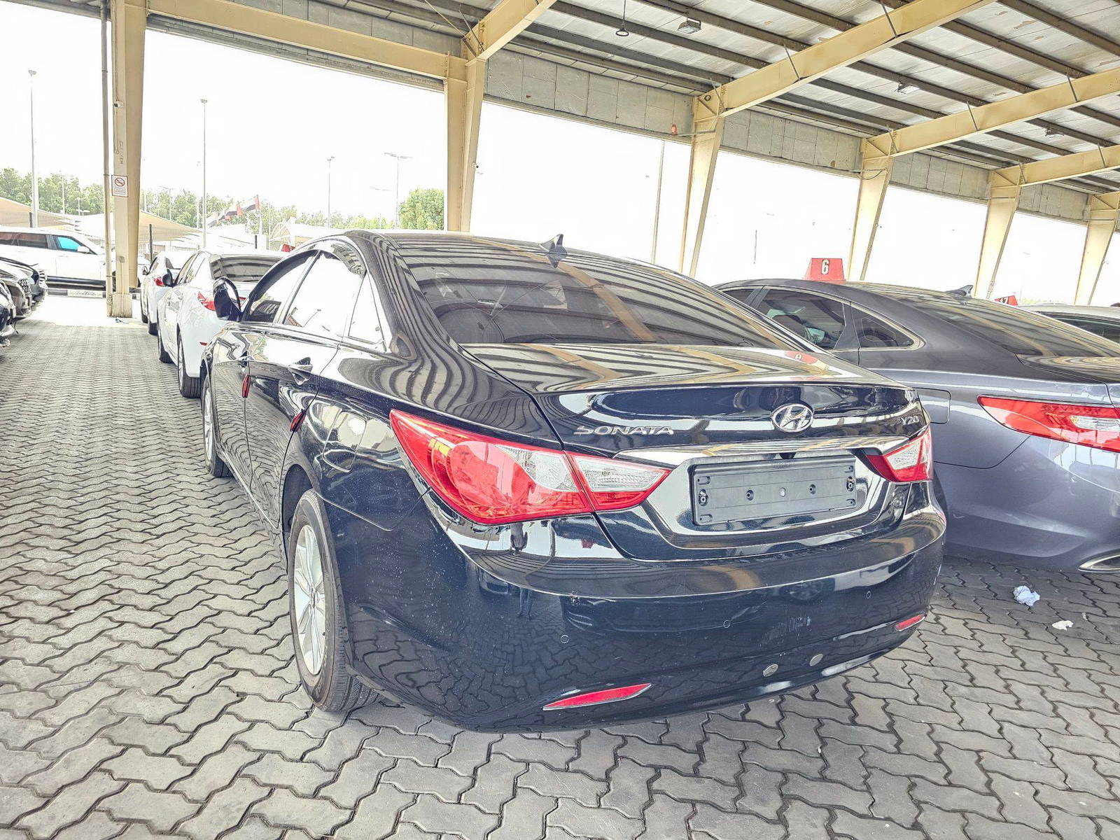 2012 HYUNDAI SONATA — 173456 KM — Lot 455498 — Souq - Marhaba Auctions Used Cars - Image 5