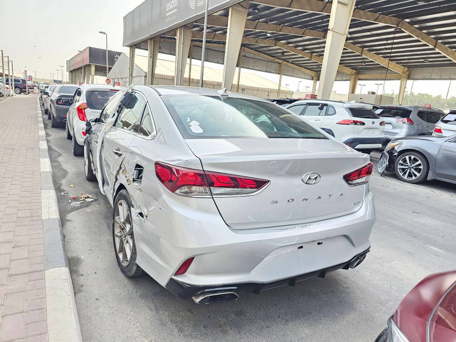 2018 HYUNDAI SONATA — 156943 Miles — Lot 4AB7JH642398 — Souq - Marhaba Auctions Used Cars - Image 3