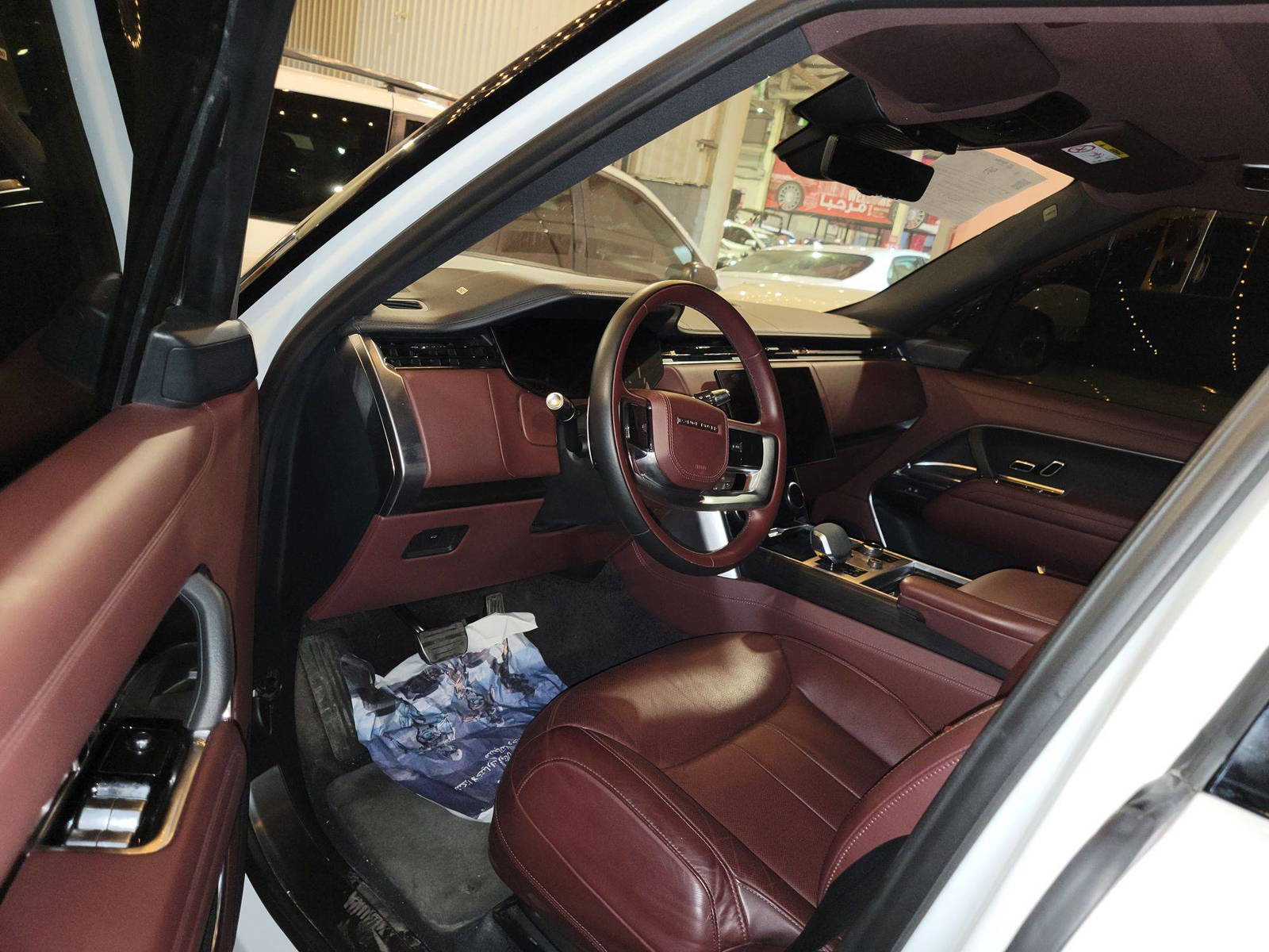 LAND ROVER RANGE ROVER VOGUE 2022 - Marhaba Auction Used Cars - Image 9