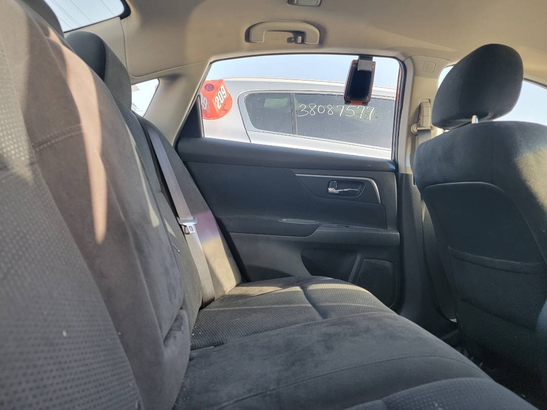 2015 NISSAN ALTIMA — 119084 Miles — Lot C133290 - Marhaba Auctions Used Cars - Image 4