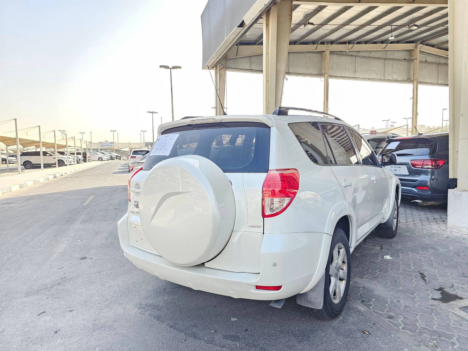 2008 TOYOTA RAV4 — 526850 KM — Lot 31VX85137681 — Souq - Marhaba Auctions Used Cars - Image 3