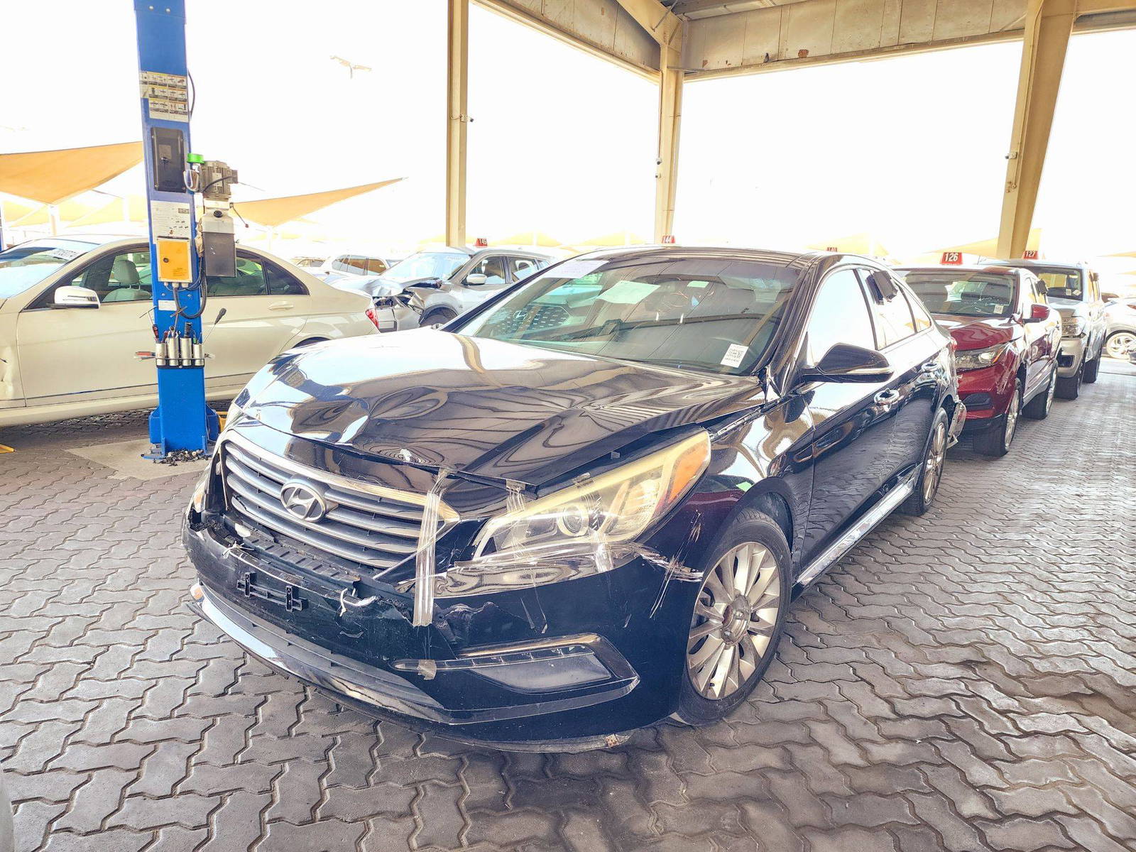 2015 HYUNDAI SONATA — 85273 Miles — Lot H218537 — Souq - Marhaba Auctions Used Cars - Image 4