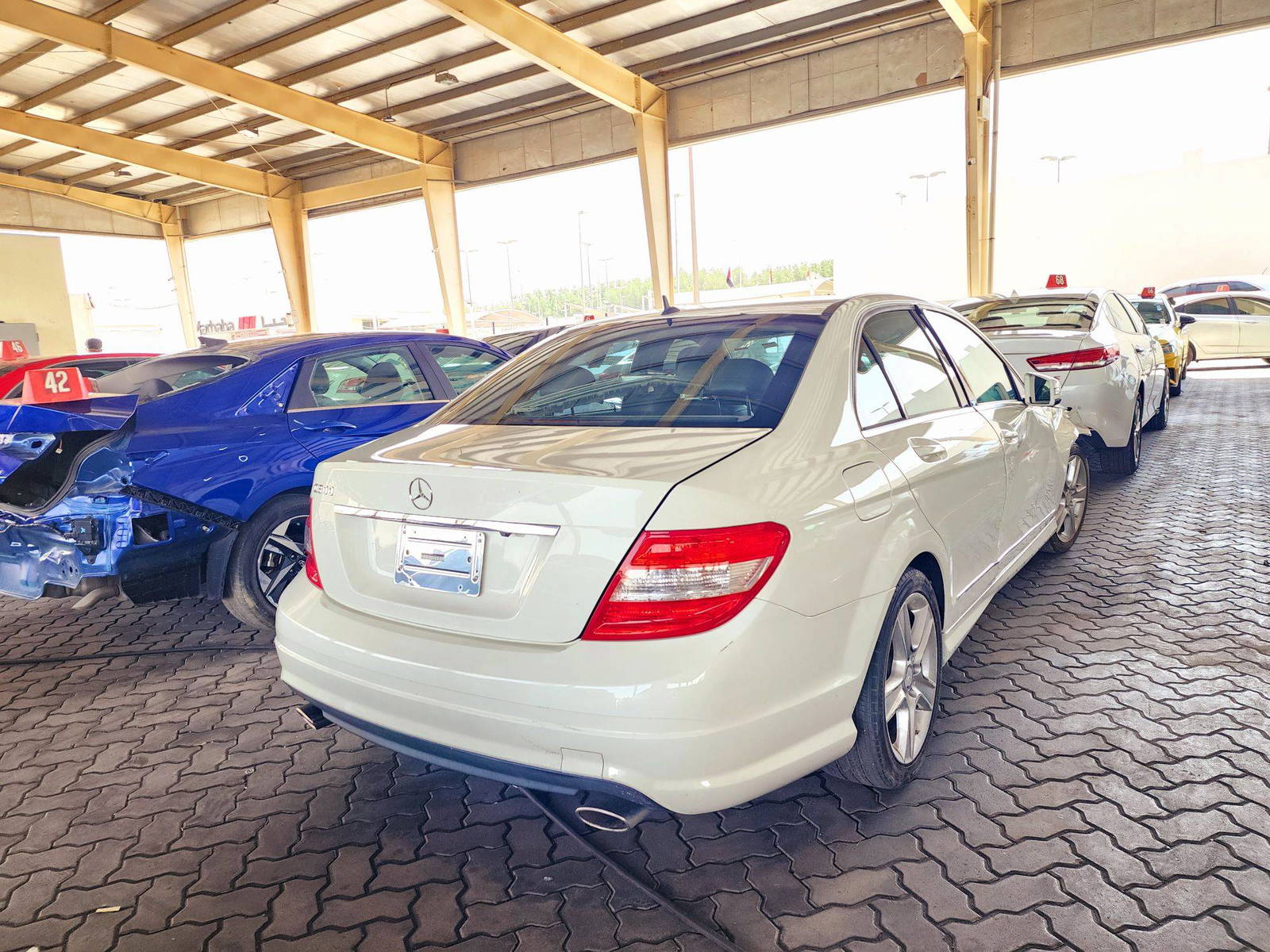 2011 MERCEDES BENZ C300 — 101051 Miles — Lot 0BR137352 — Souq - Marhaba Auctions Used Cars - Image 3