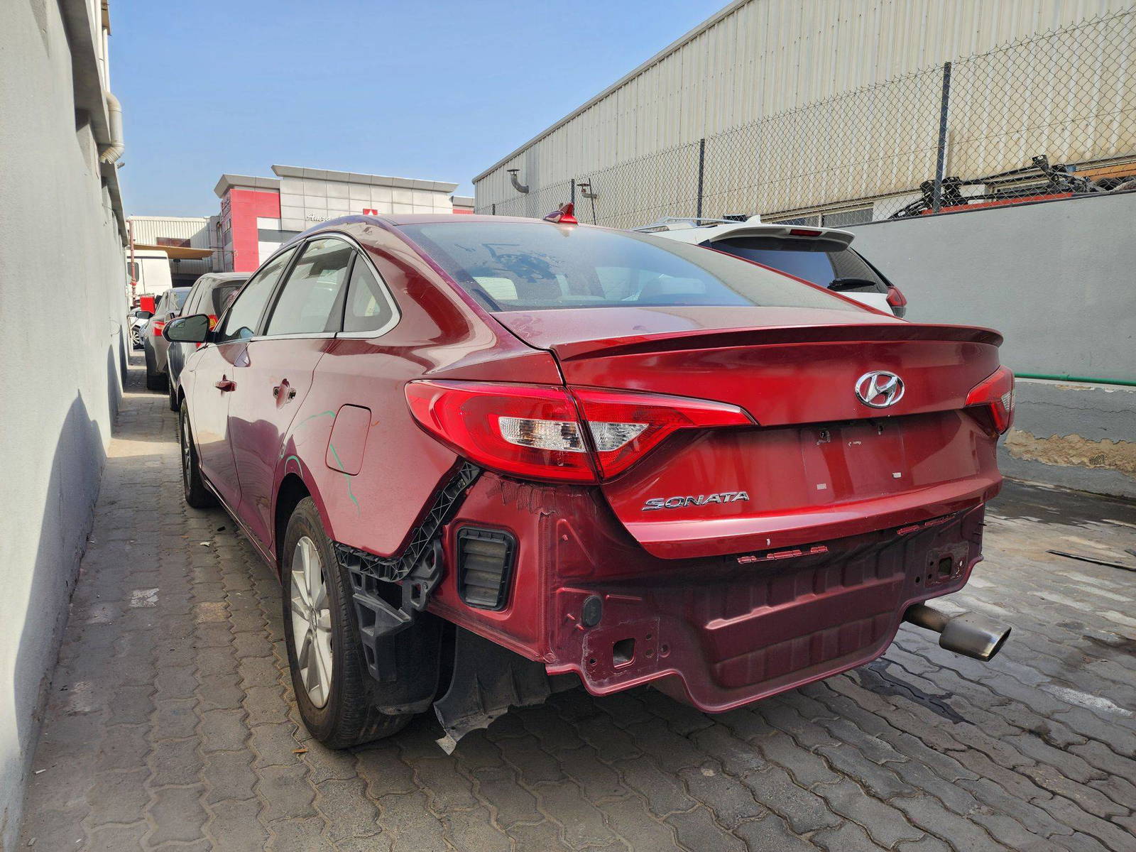 2016 HYUNDAI SONATA — 136597 Miles — Lot 44212585 — Al Quoz - Marhaba Auctions Used Cars - Image 5