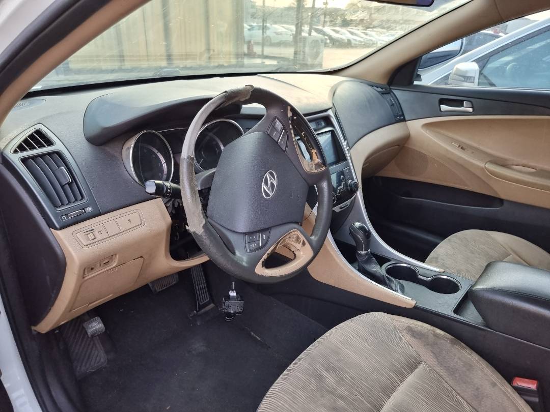 2011 HYUNDAI SONATA — 161519 Miles — Lot 114172 — Main - Marhaba Auctions Used Cars - Image 6