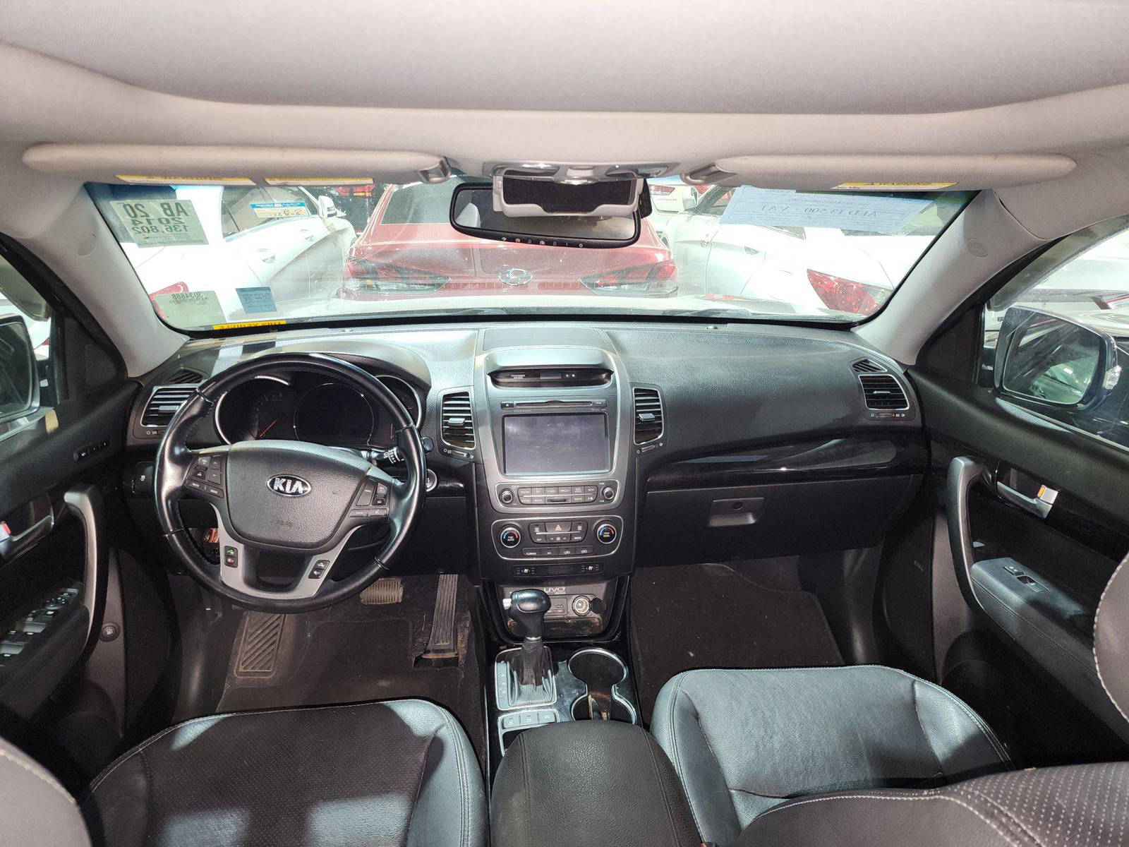 2014 KIA SORENTO — 136802 Miles — Lot 3034688 — Al Quoz - Marhaba Auctions Used Cars - Image 8