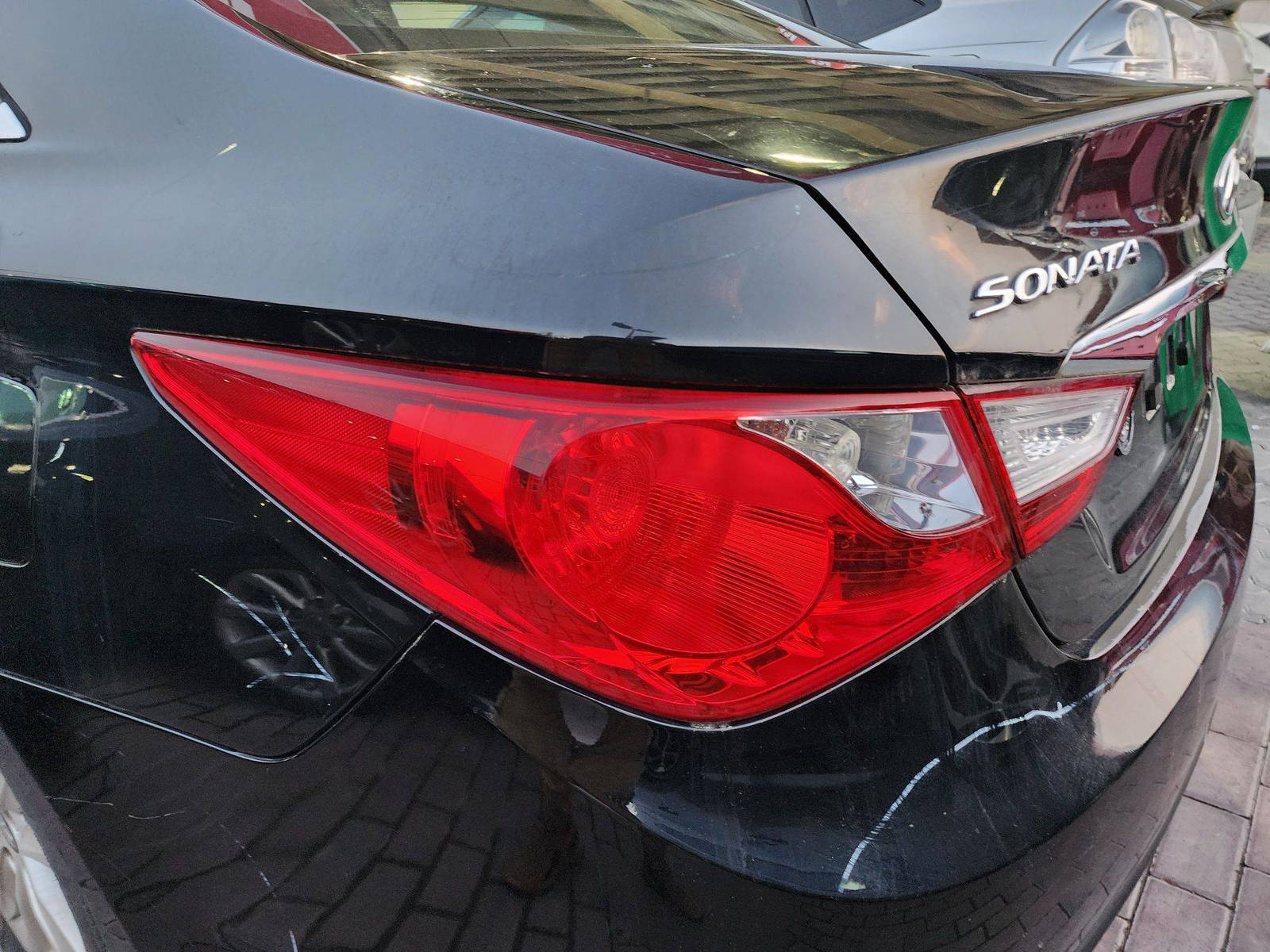 2013 HYUNDAI SONATA — 153873 Miles — Lot 66010 — Souq - Marhaba Auctions Used Cars - Image 8