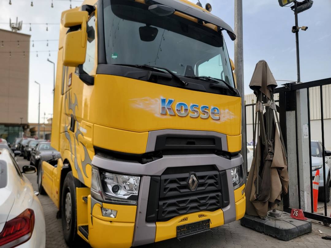 2015 RENAULT T 480 — 1168847 KM — Lot D001572 — Main - Marhaba Auctions Used Cars - Image 3
