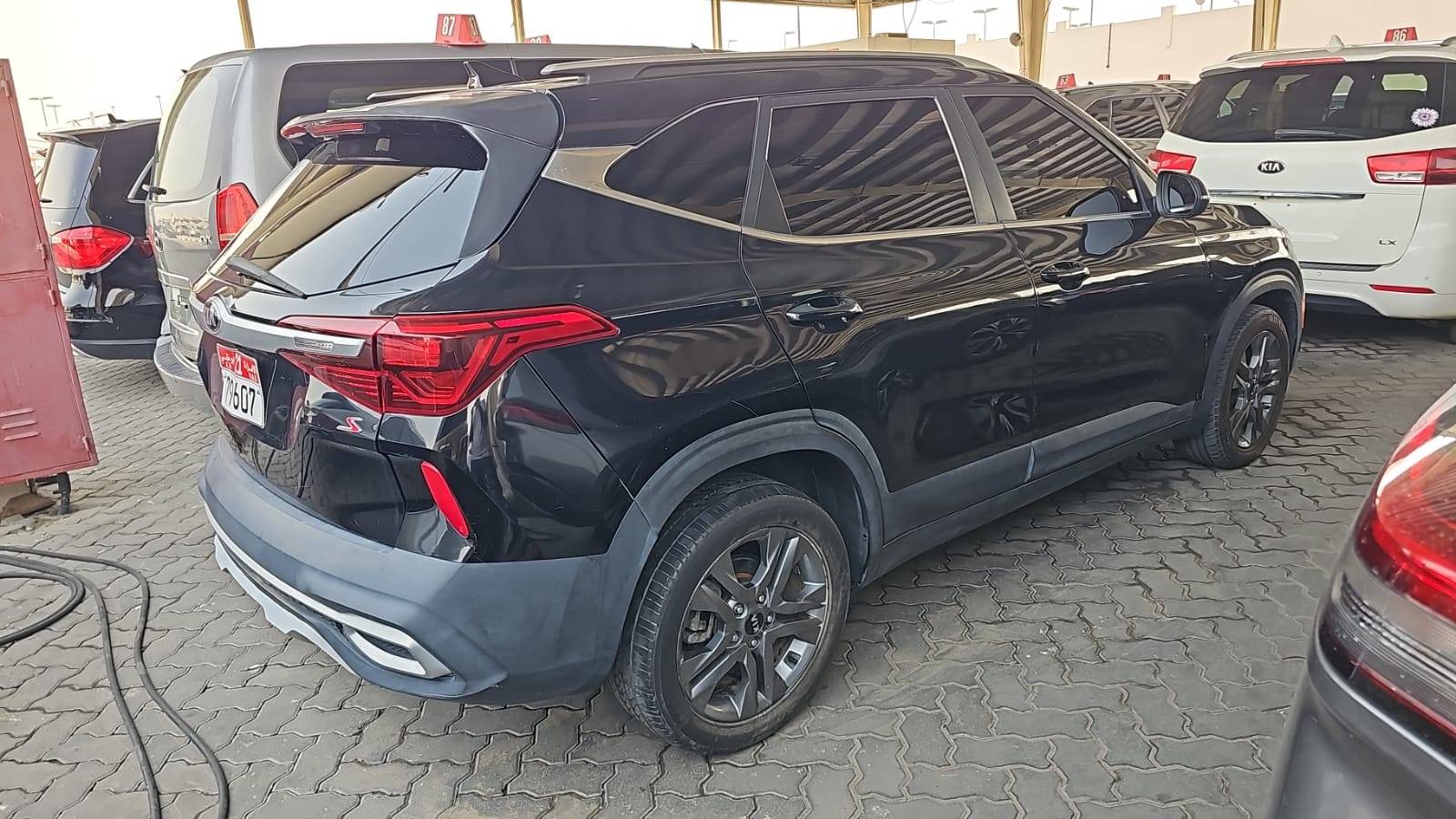 2021 KIA SELTOS — 96449 KM — Lot M7095403 — Souq - Marhaba Auctions Used Cars - Image 3