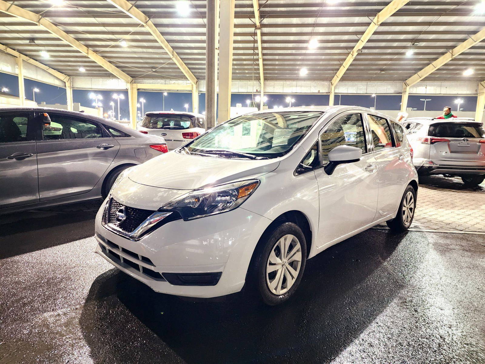 2018 NISSAN VERSA NOTE — 139758 Miles — Lot 1JL370058 — Souq - Marhaba Auctions Used Cars - Image 5