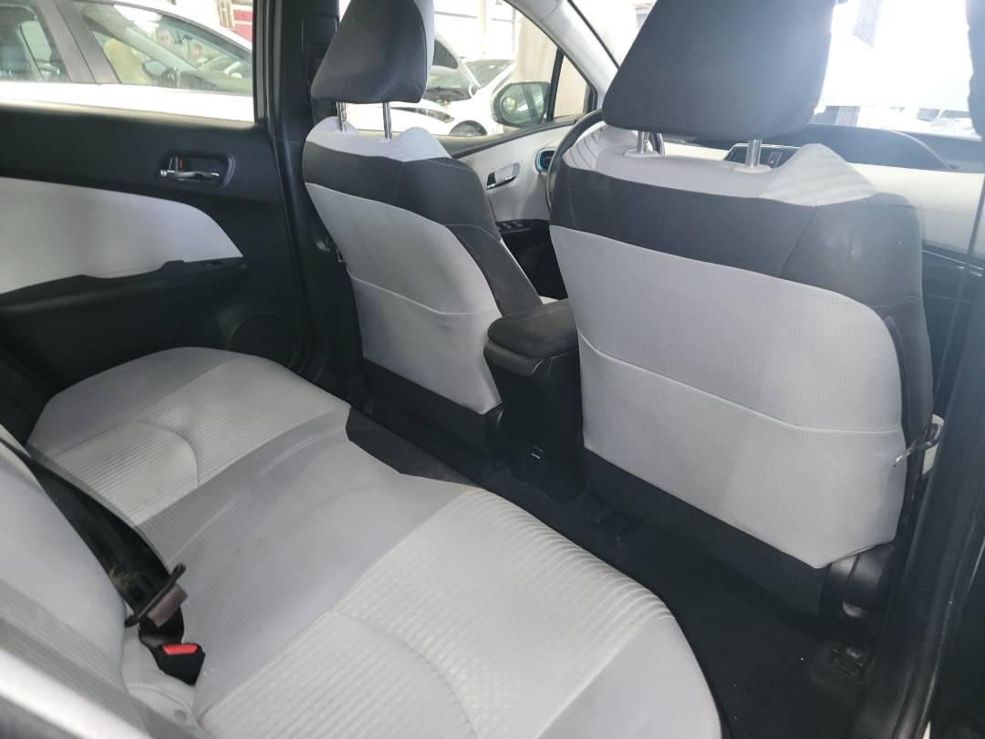 2016 TOYOTA PRIUS — 227650 Miles — Lot 68761403 - Marhaba Auctions Used Cars - Image 4