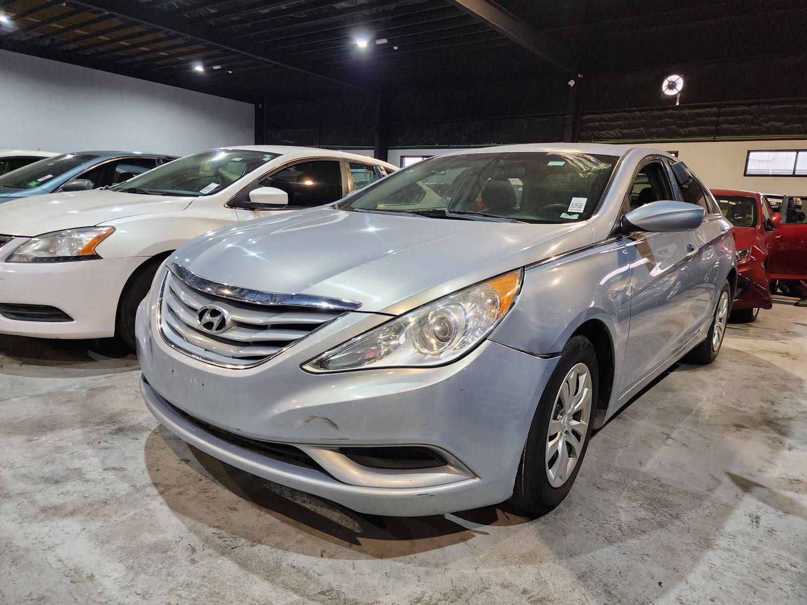 2011 HYUNDAI SONATA — 186970 Miles — Lot 55405034 — Souq - Marhaba Auctions Used Cars - Image 3