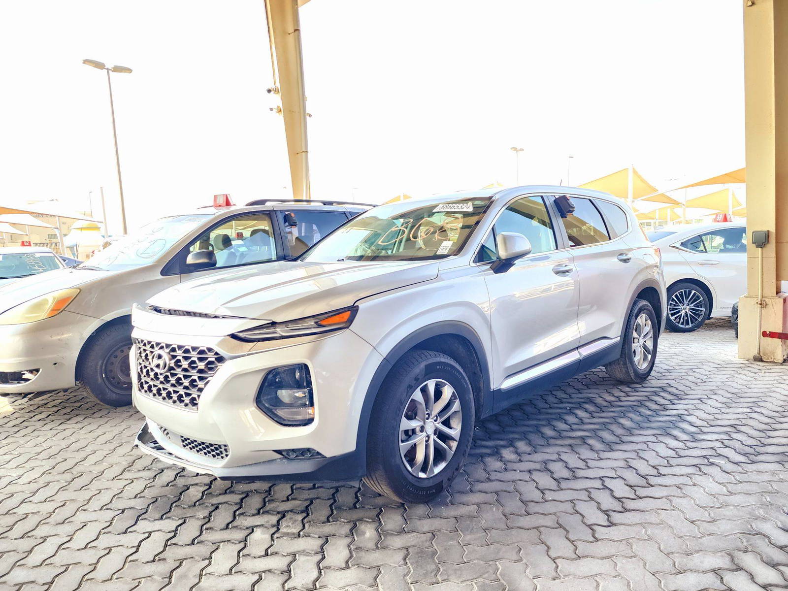 2019 HYUNDAI SANTA FE — 90965 Miles — Lot 68665324 — Souq - Marhaba Auctions Used Cars - Image 4