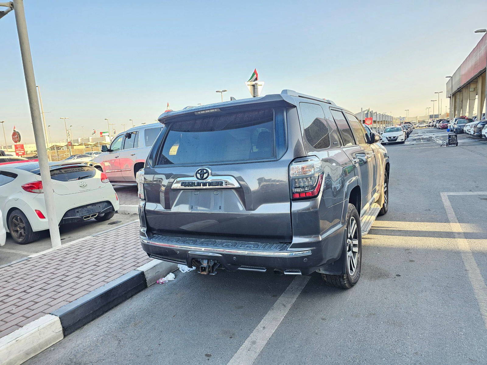 TOYOTA 4RUNNER SR5 2018 - Marhaba Auction Used Cars - Image 4