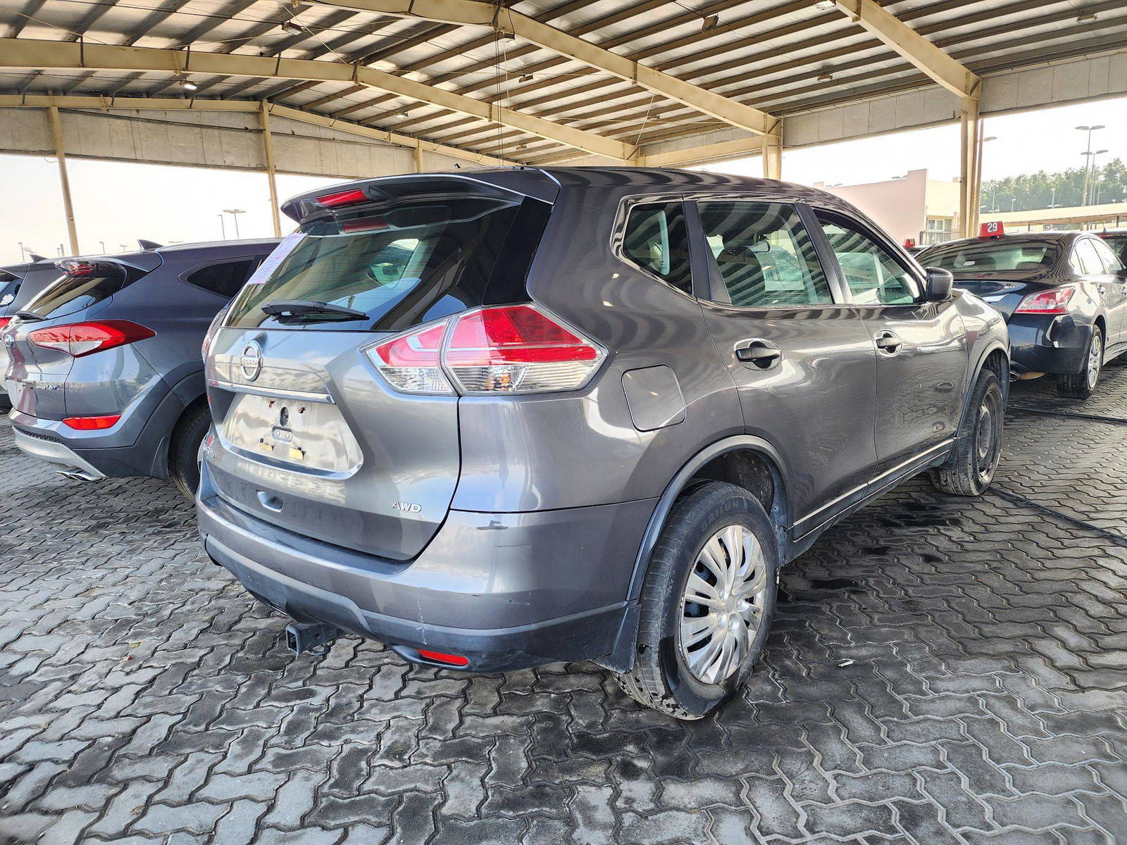 2016 NISSAN ROGUE — 168129 Miles — Lot V8GC911131 — Souq - Marhaba Auctions Used Cars - Image 3